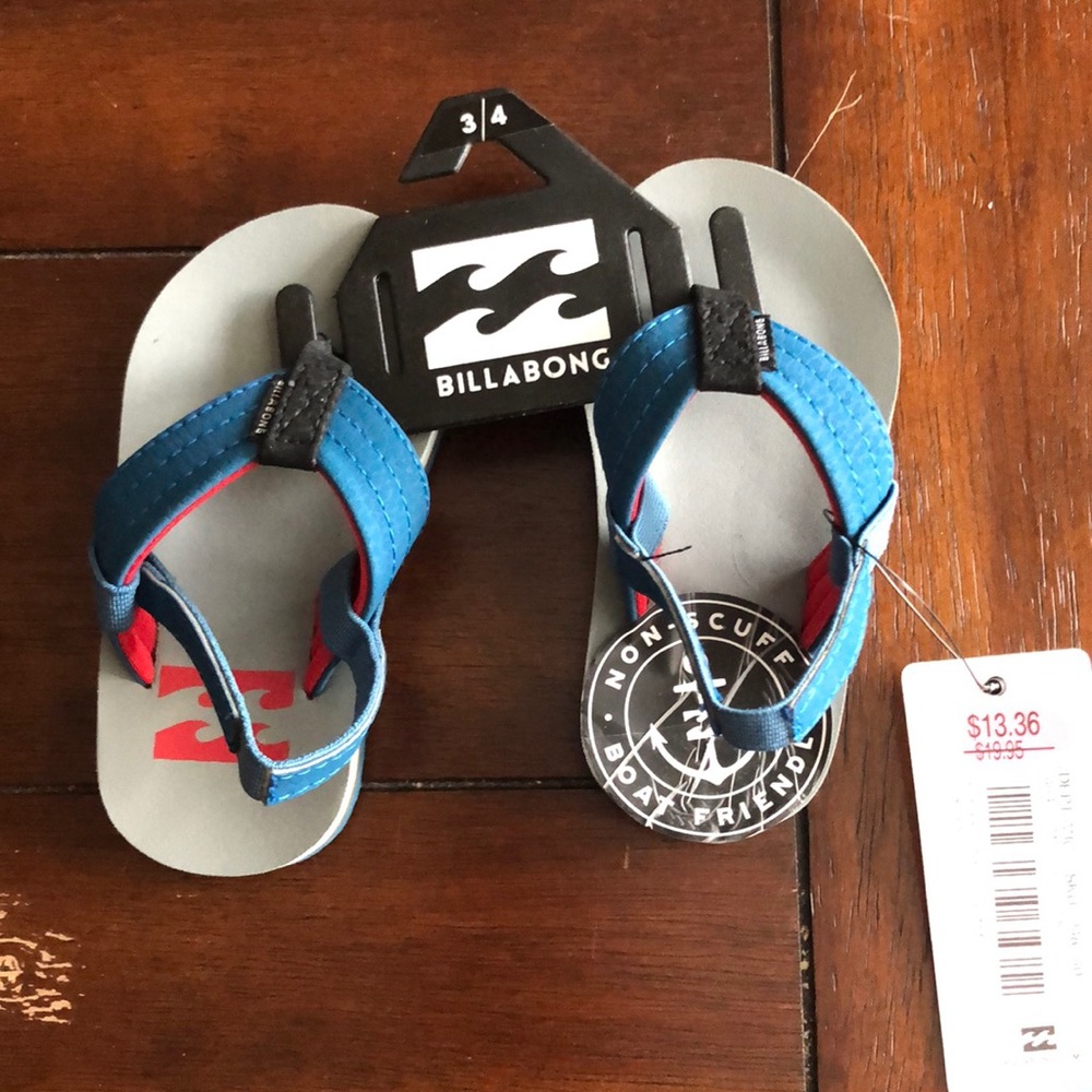Little boys billabong flip flops